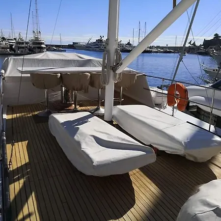 On Sea Botel *